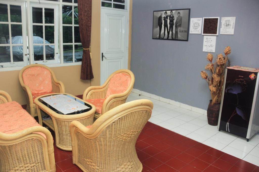 Pele Guesthouse 万隆 外观 照片