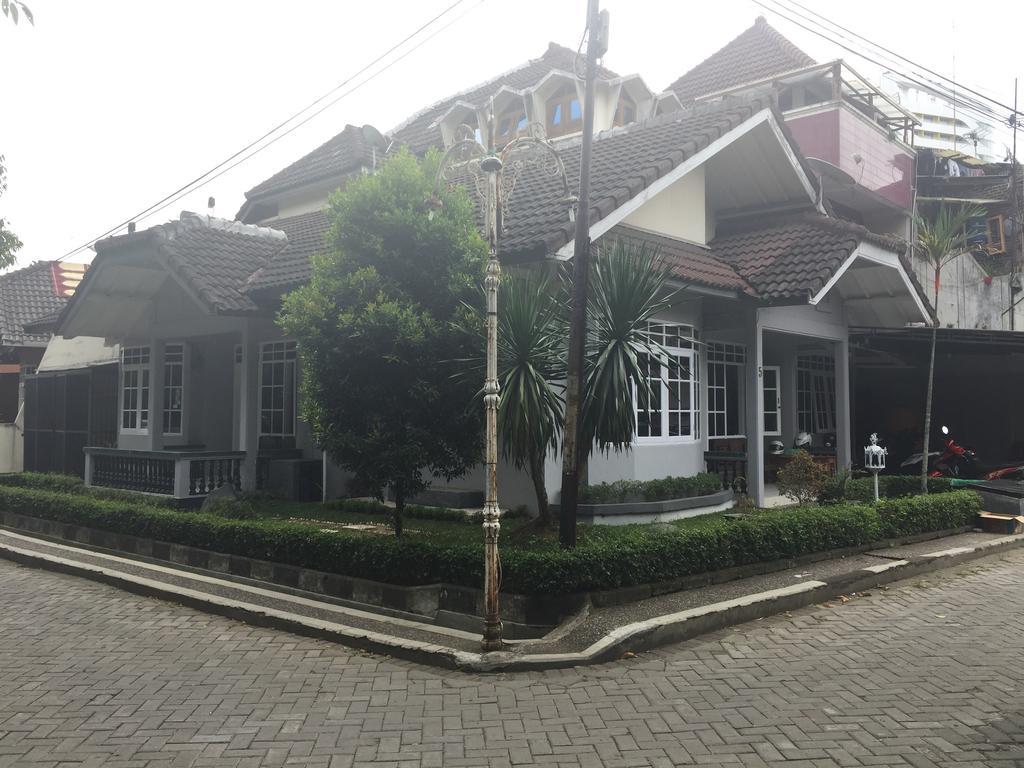 Pele Guesthouse 万隆 外观 照片